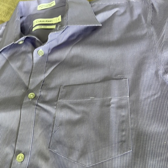 CK men’s button down - Picture 3 of 3